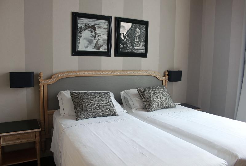 C-hoteles Diplomat Hotel 4*