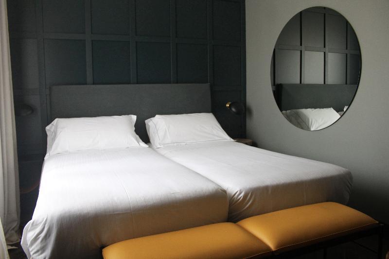 C-hoteles Diplomat Hotel
